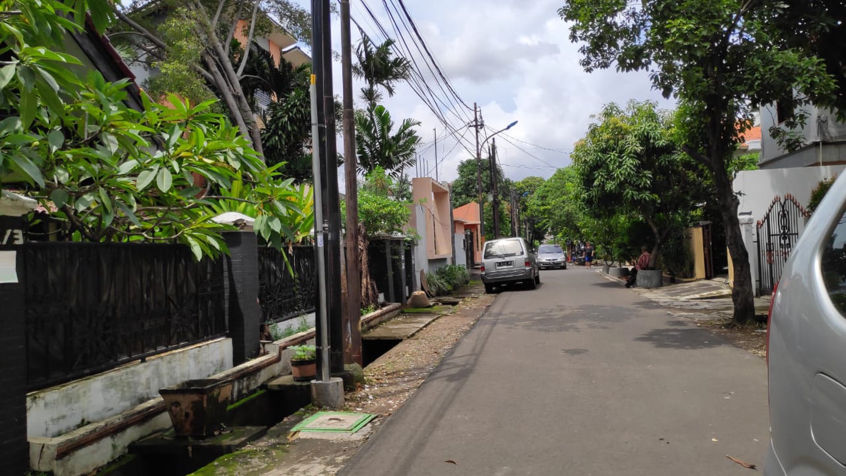 Dijual CEPAT Kos-kosan di Jl Anggrek Garuda, Slipi, Jakarta Barat 