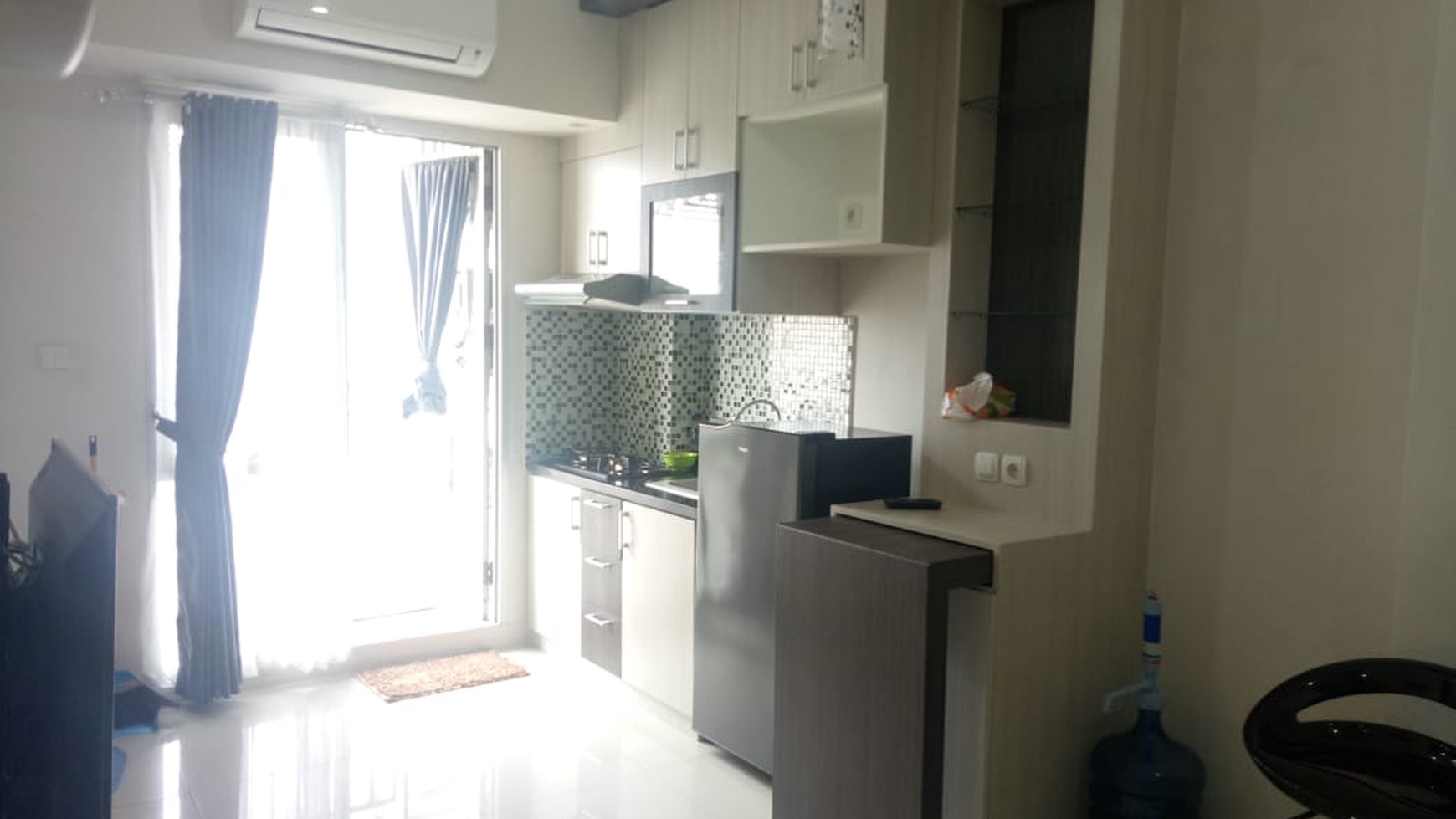 Apartemen Oak Tower Furnish siap huni ,Harga Nego Lokasi Ok