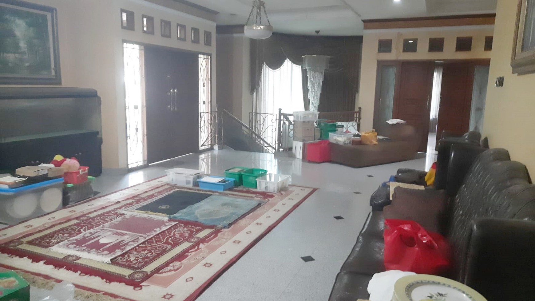 Rumah Mewah Siap Huni dengan Hunian Nyaman dan Lokasi Strategis @Pekayon, Bekasi