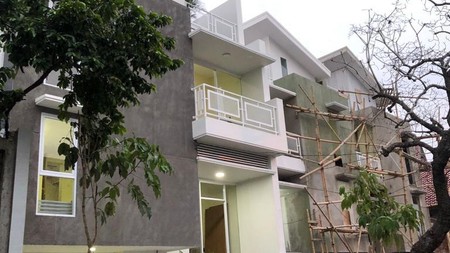 Rumah Bagus, Nyaman dan Siap Huni di Puyuh Timur, Bintaro Jaya Sektor 5