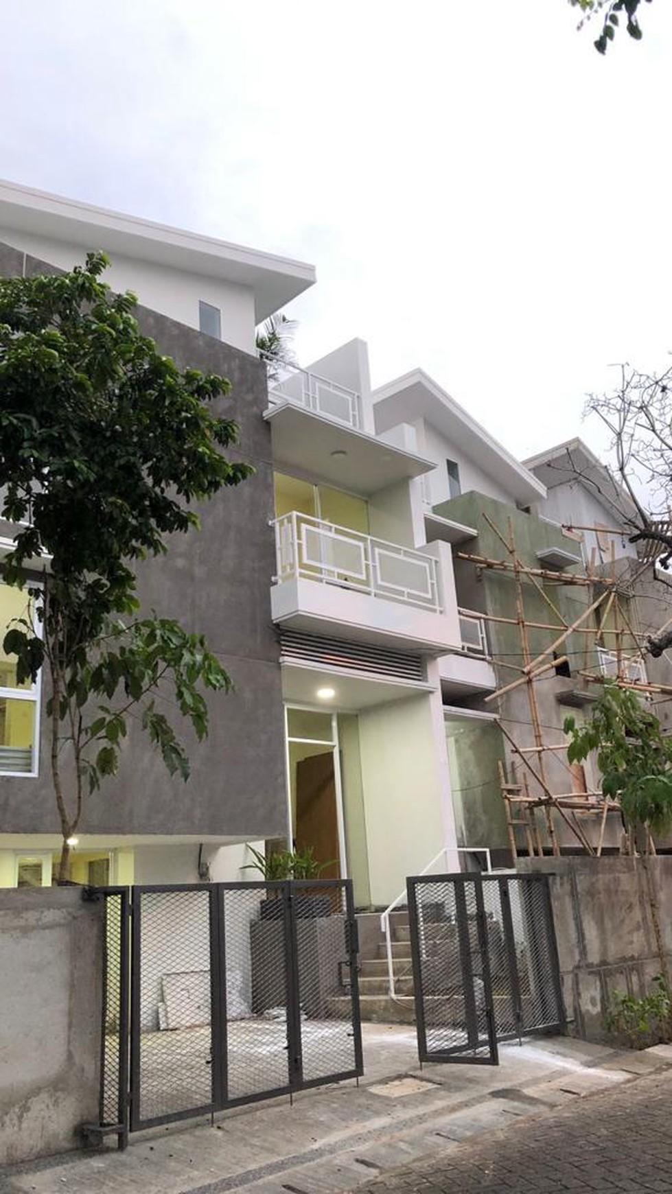 Rumah Bagus, Nyaman dan Siap Huni di Puyuh Timur, Bintaro Jaya Sektor 5