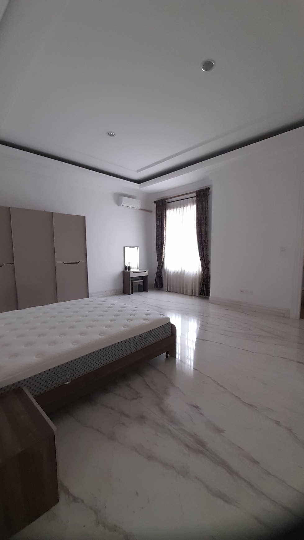 Rumah Mewah Bagus, Nyaman, dan Siap Huni di Pondok Indah, Jakarta Selatan 