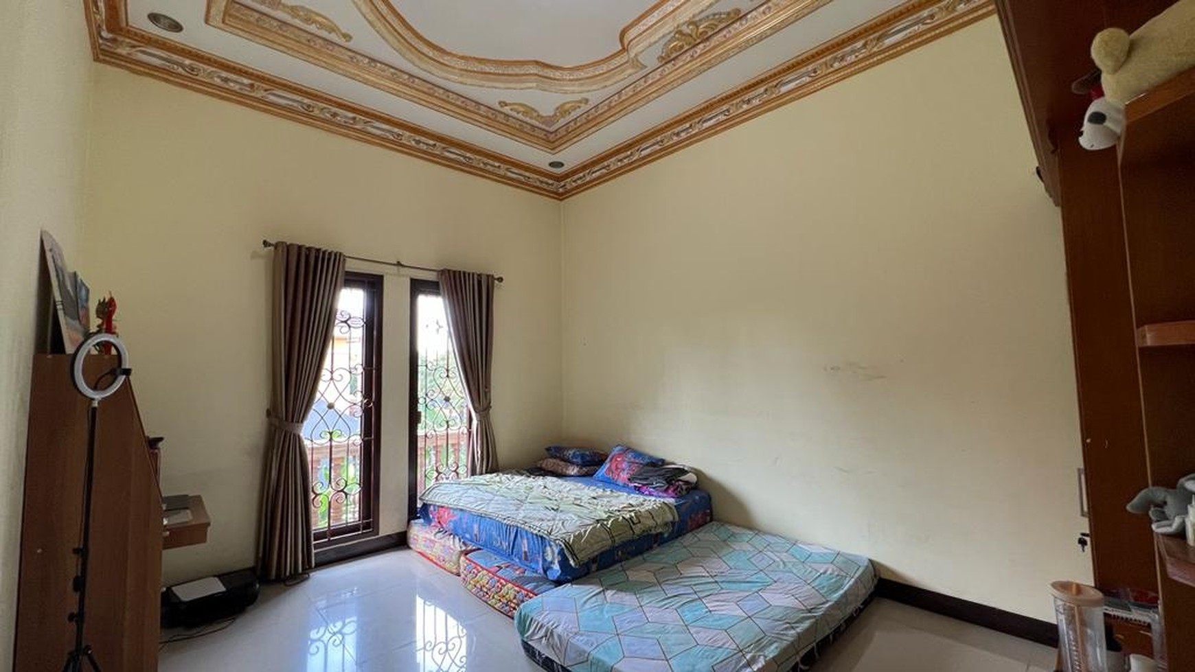 Dijual Rumah Mewah Full Furnished di Rover Town, Grand Wisata, Bekasi