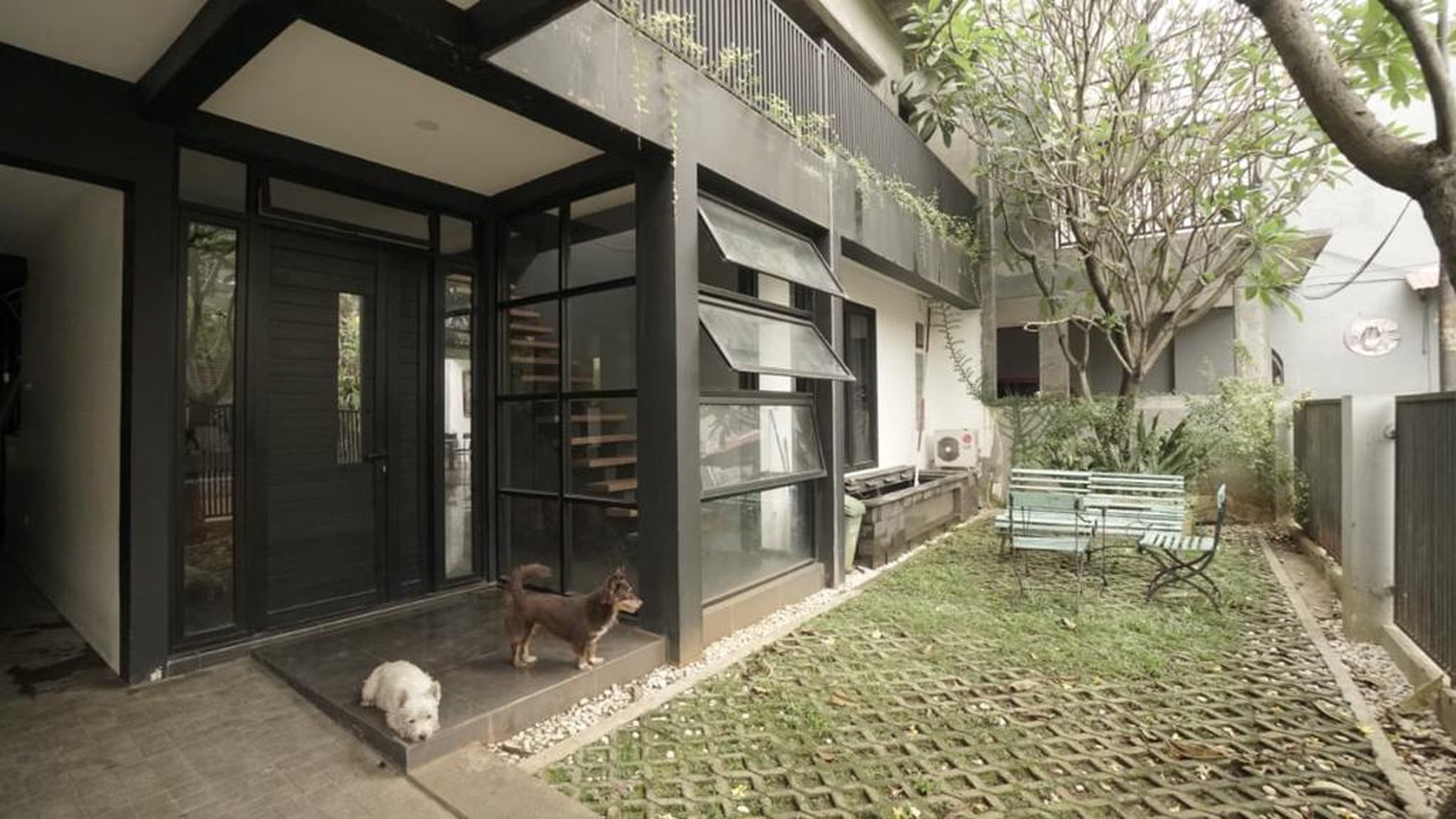 Rumah Bagus 3,5Lantai Diarea Bintaro Jaya Sektor 3, Dekat Kampus STAN 