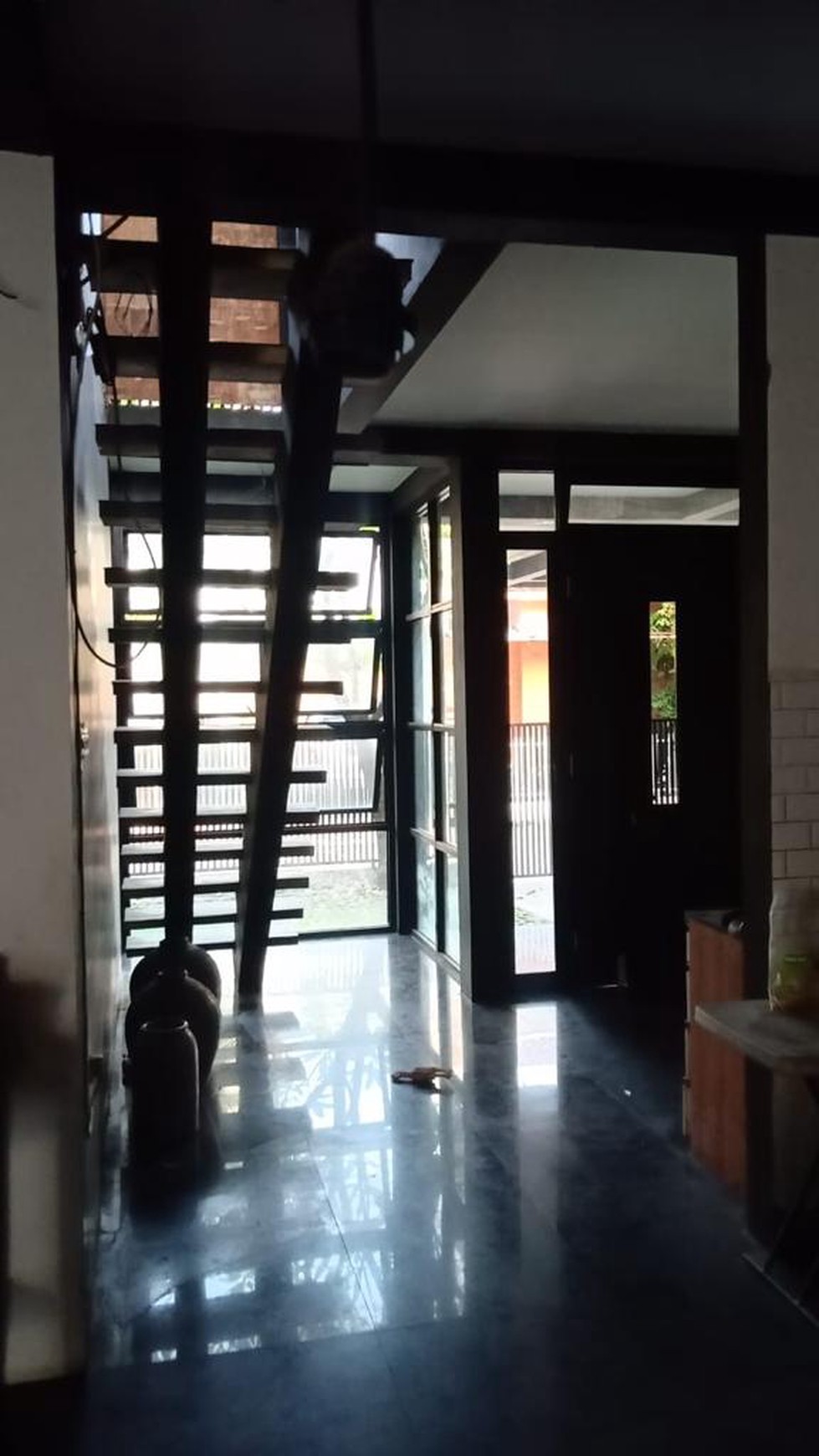 Rumah Bagus 3,5Lantai Diarea Bintaro Jaya Sektor 3, Dekat Kampus STAN 