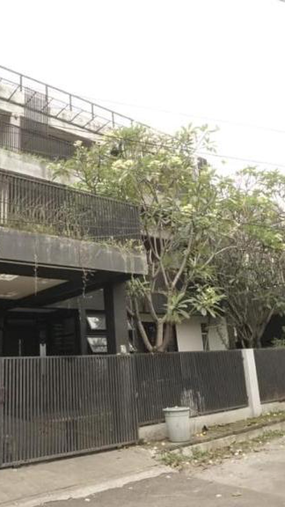 Rumah Bagus 3,5Lantai Diarea Bintaro Jaya Sektor 3, Dekat Kampus STAN 