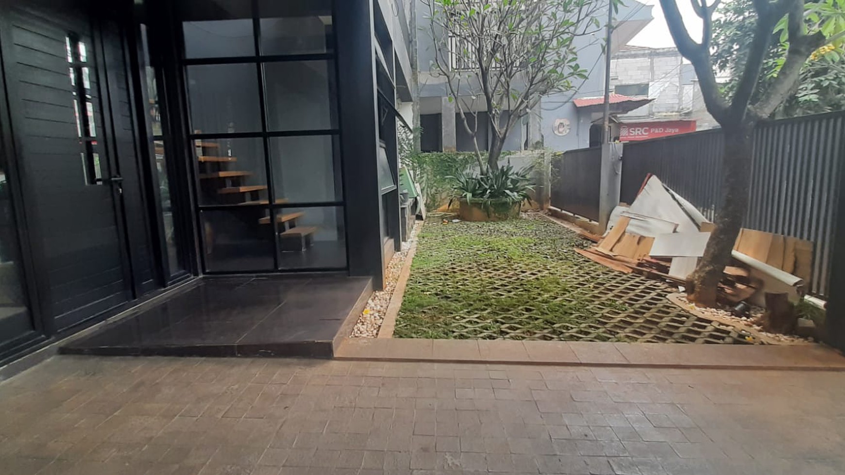 Rumah Bagus 3,5Lantai Diarea Bintaro Jaya Sektor 3, Dekat Kampus STAN 
