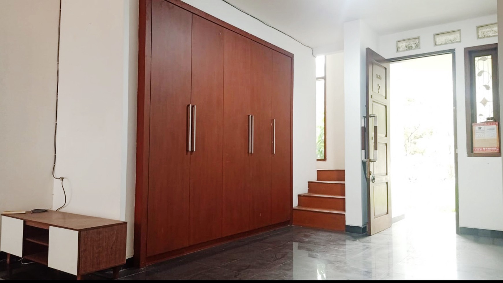 Rumah Baru Gaya Tropis di Puri Mediteran, Puri Bintaro, Bintaro Jaya Sektor 9