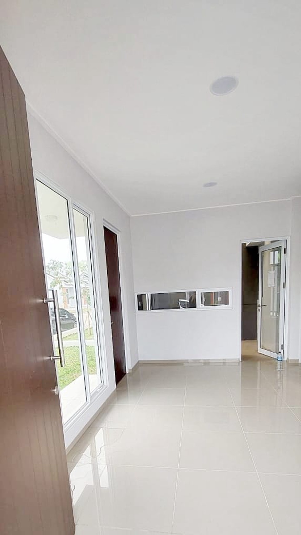 Rumah Bagus, Nyaman, dan Siap Huni di U House, Bintaro Jaya Sektor 7 