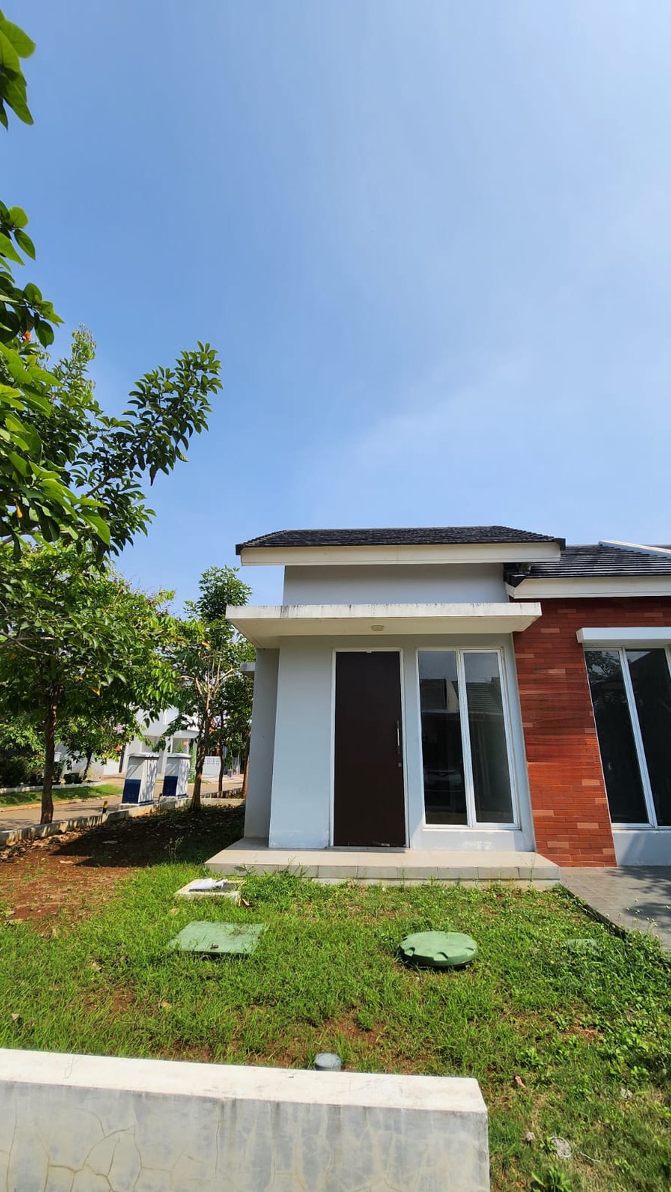 Rumah Bagus, Nyaman, dan Siap Huni di U House, Bintaro Jaya Sektor 7 