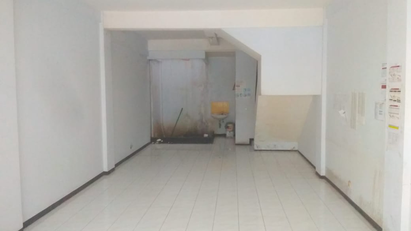 Dijual Ruko Plaza Segi 8, Darmo. Surabaya