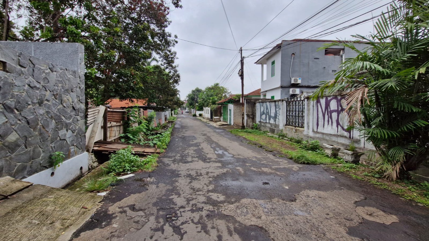 Rumah tenang, nyaman, dan baru renovasi Jl. Rangu, Pangkalan Jati, Pondok Labu