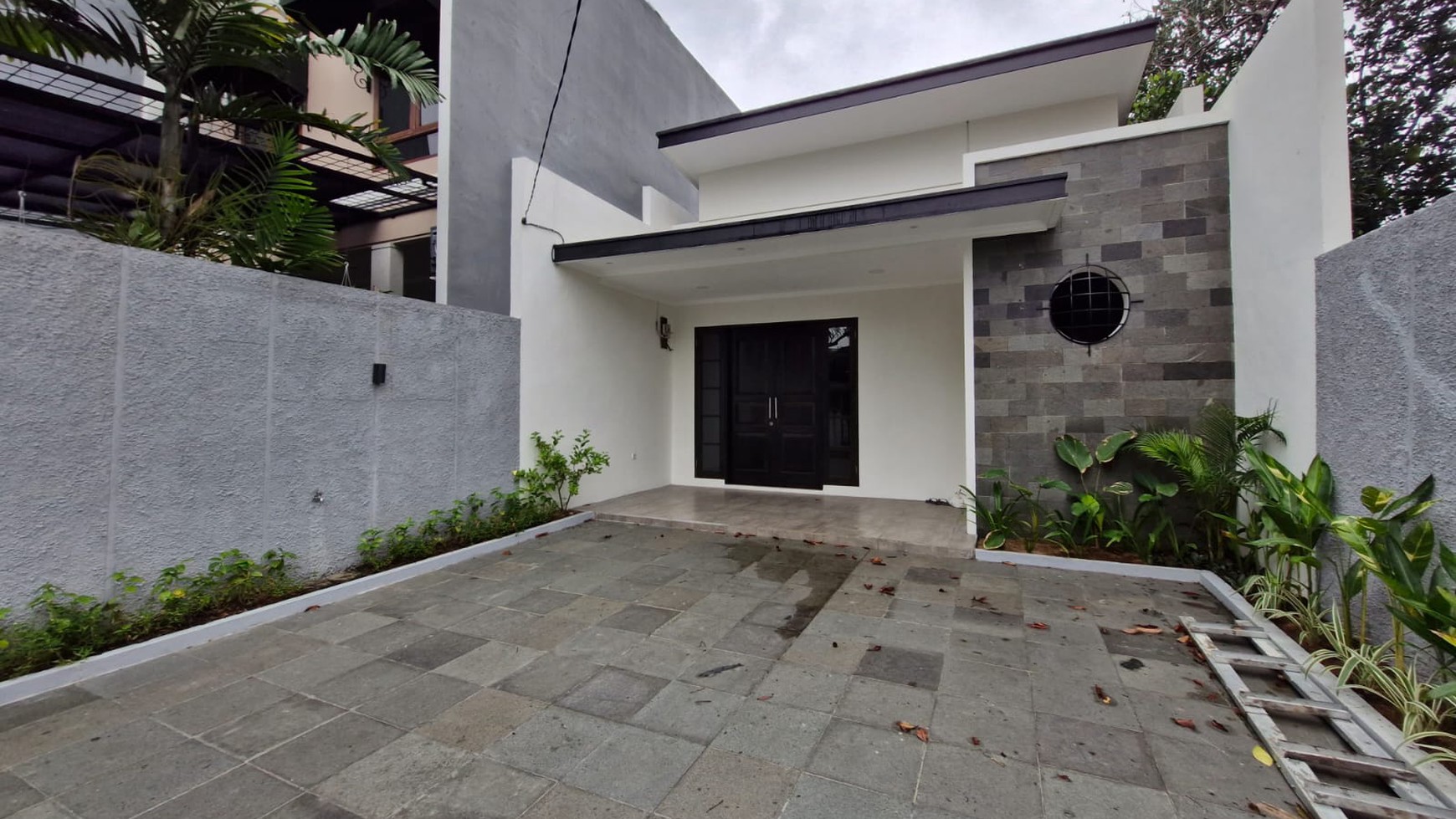 Rumah tenang, nyaman, dan baru renovasi Jl. Rangu, Pangkalan Jati, Pondok Labu