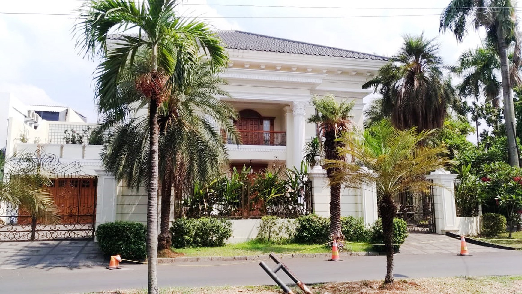 Rumah Bagus Di Pondok Indah Indah Jakarta Selatan