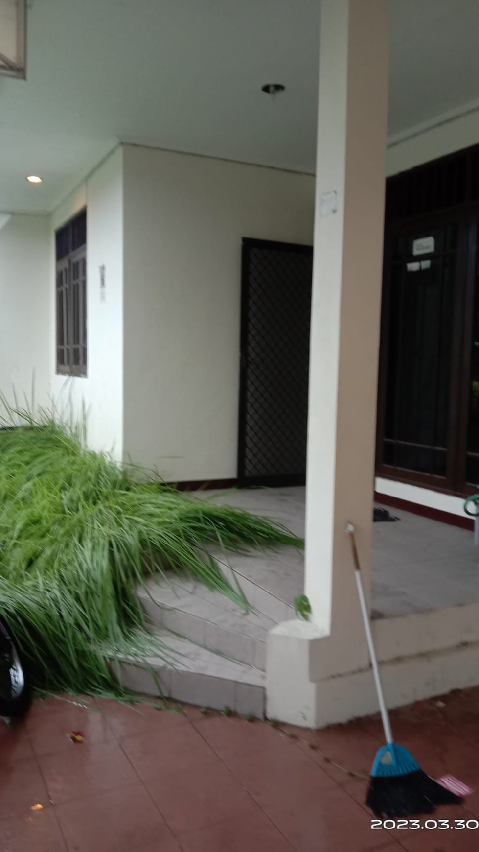 Rumah Dijual Jalan Simpang Darmo Permai Selatan Surabaya Strategis