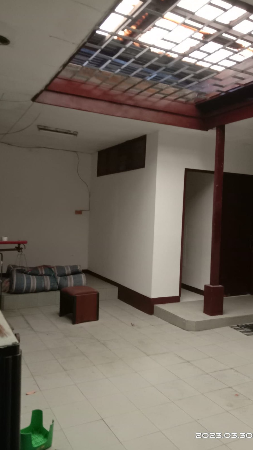 Rumah Dijual Jalan Simpang Darmo Permai Selatan Surabaya Strategis