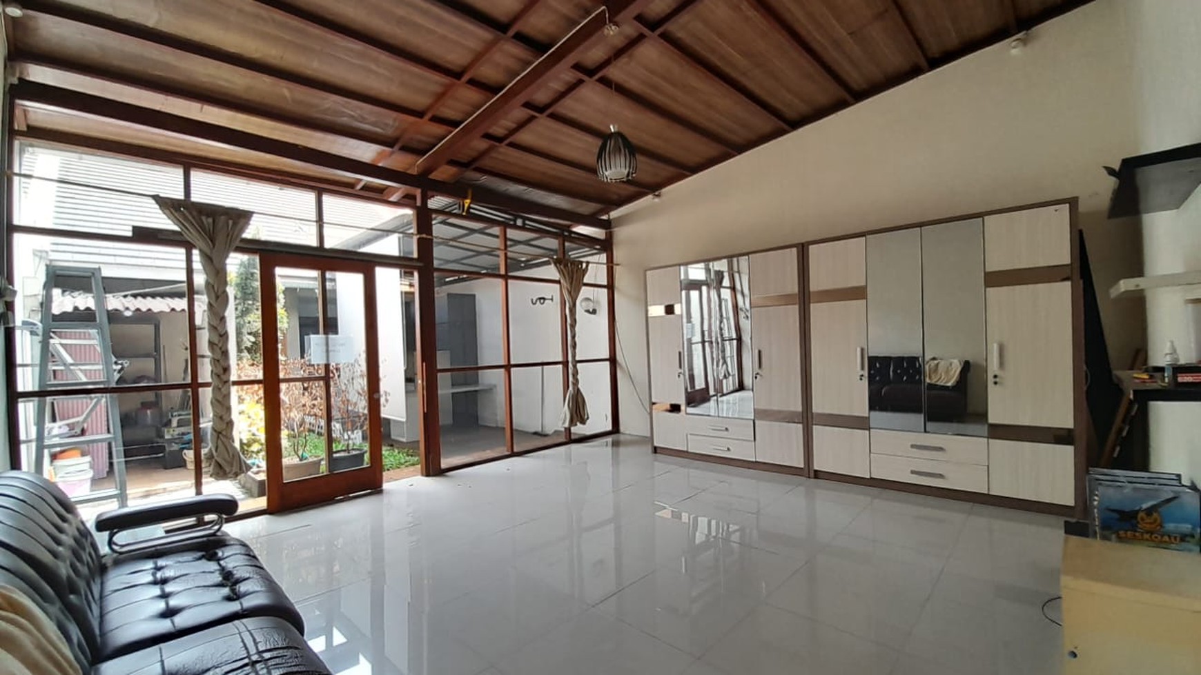 Rumah Minimalis Semi Furnished di Arcamanik jl Permata Inten