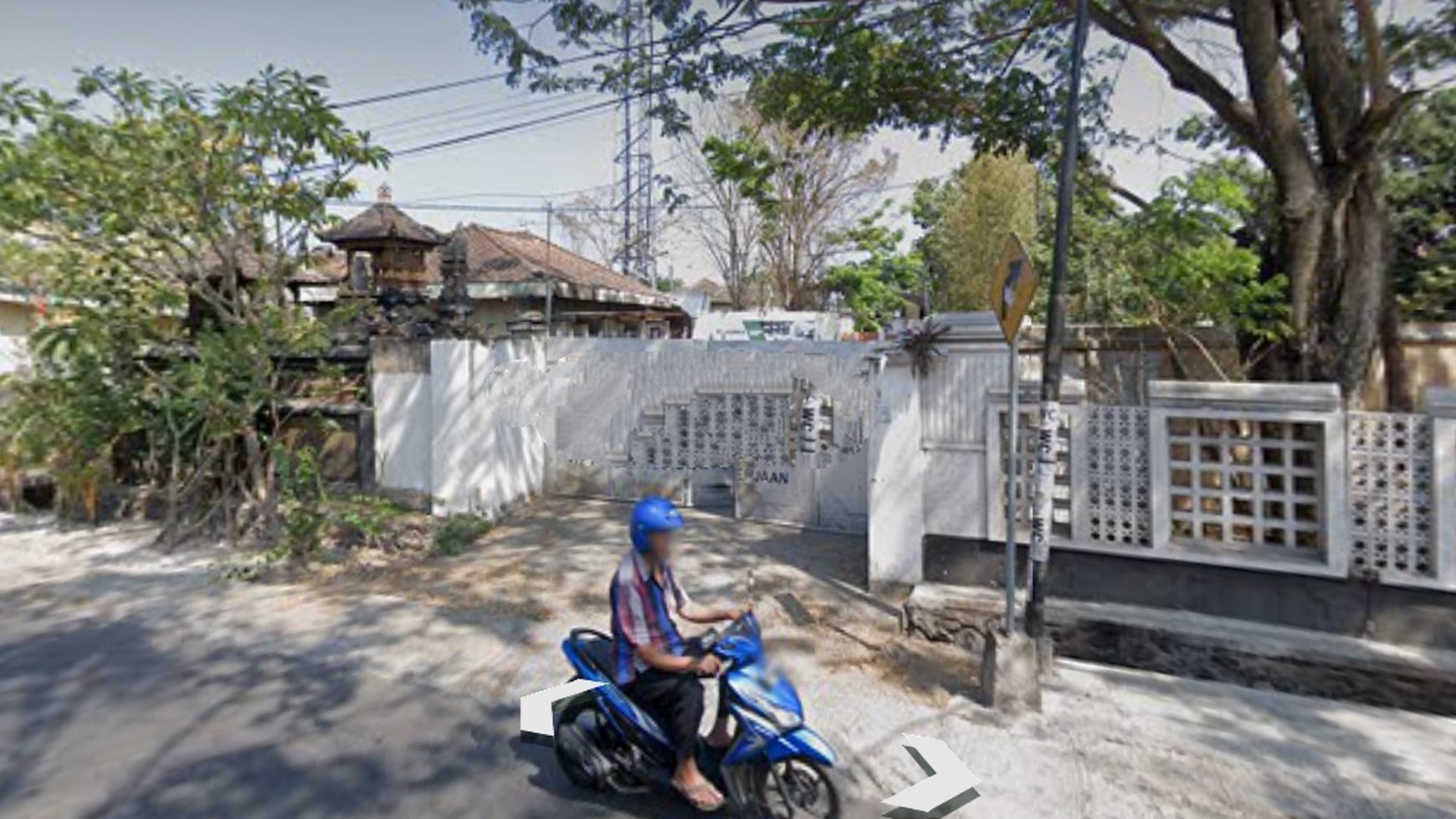 1195. Dijual murah Tanah + Bangunan di Jl Pariwisata Mataram kota Lombok NTB