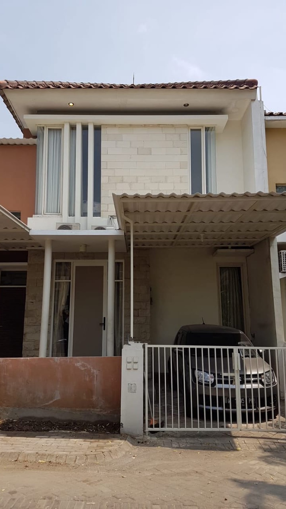 1198. Dijual Rumah Taman Puspa Raya Citraland Surabaya Barat