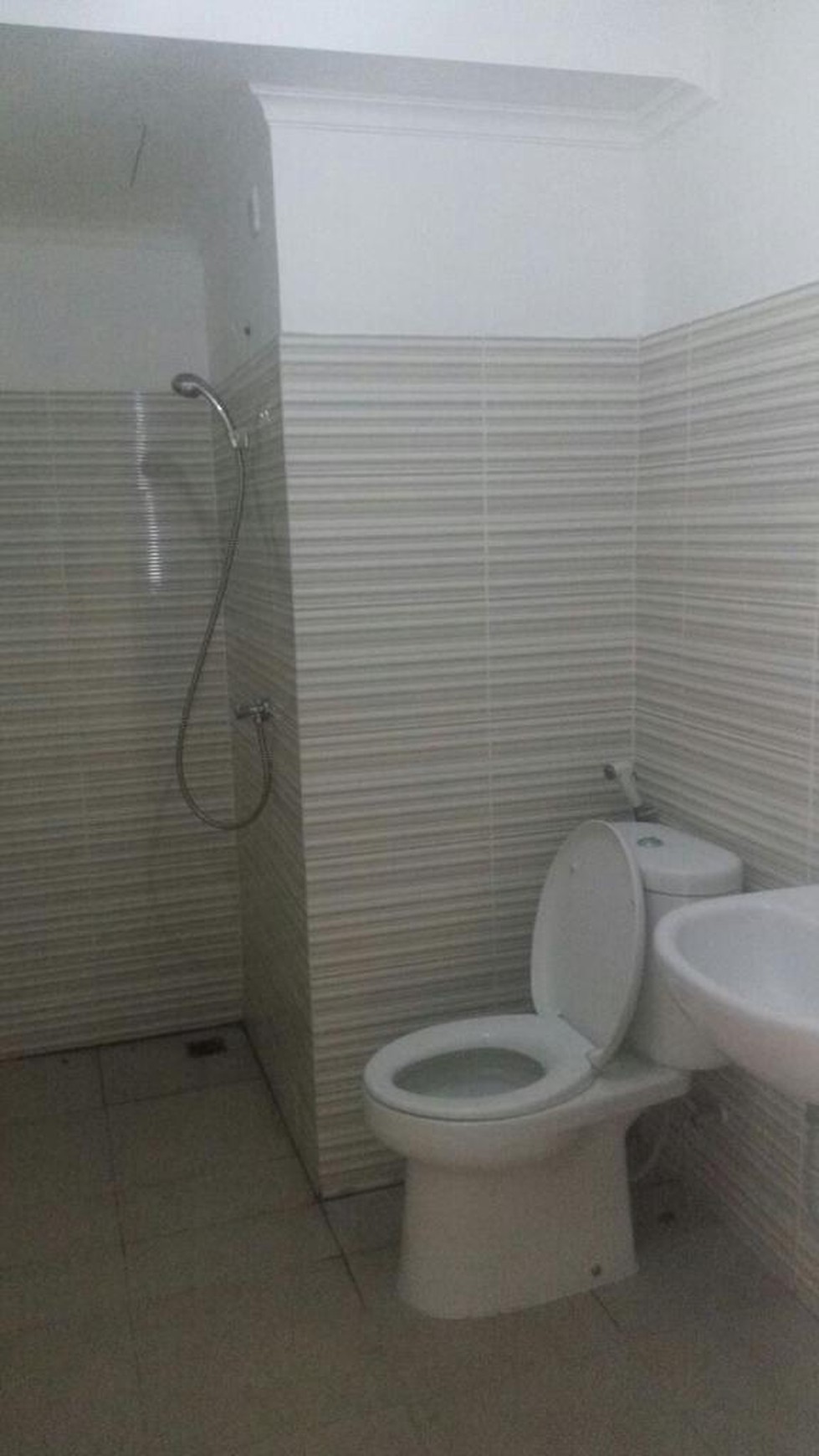 1173. Dijual Apartemen Puncak Bukit Golf Tower A Surabaya Barat