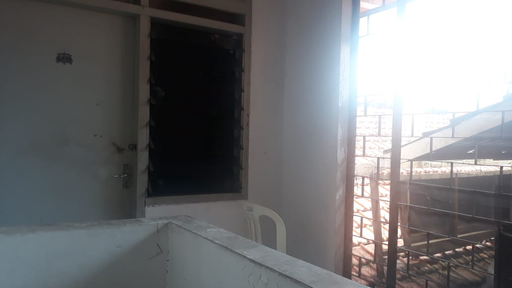 1168. Dijual Rumah Jalan Rangkah, Surabaya