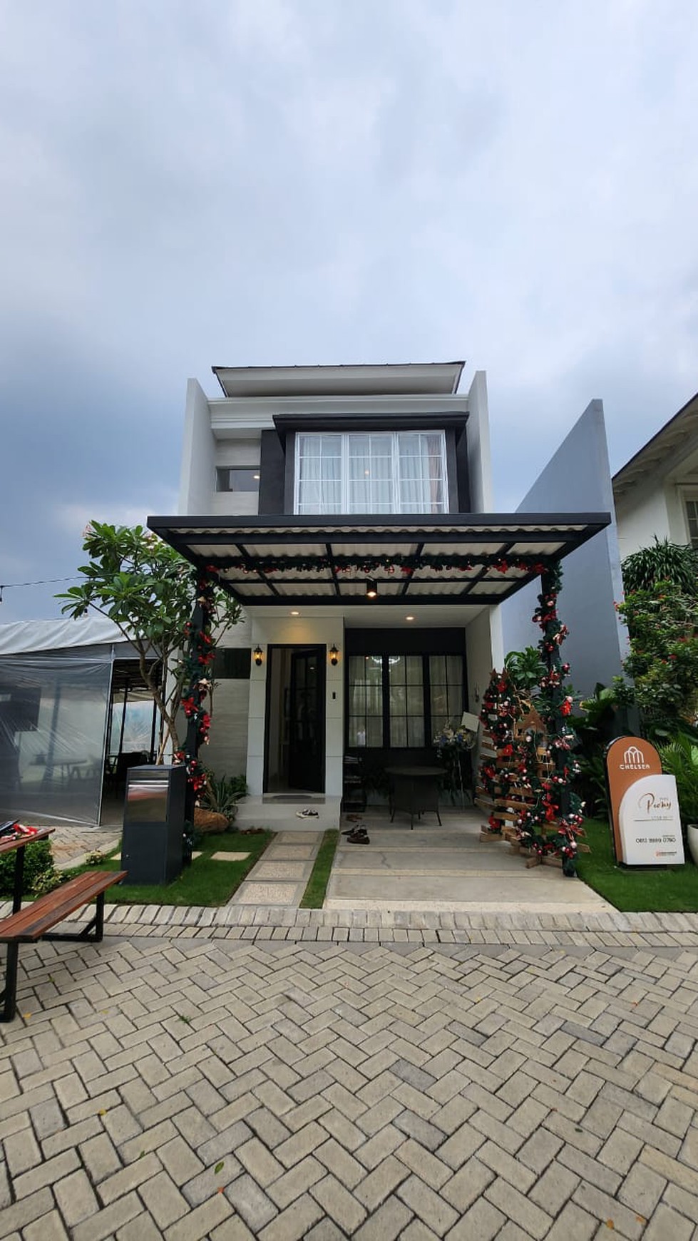 Rumah Wisata Bukit Mas Surabaya Cluster Chelsea SPESIAL 3 K.Tidur Modern 2 Lantai