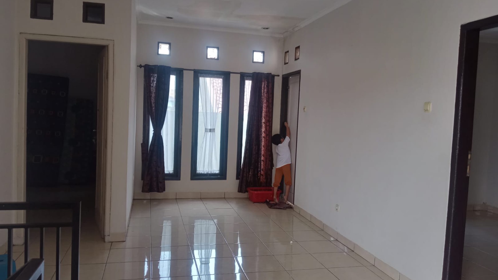 Rumah Asri Siap Pakai di jl Bina Asih Timur, Bandung