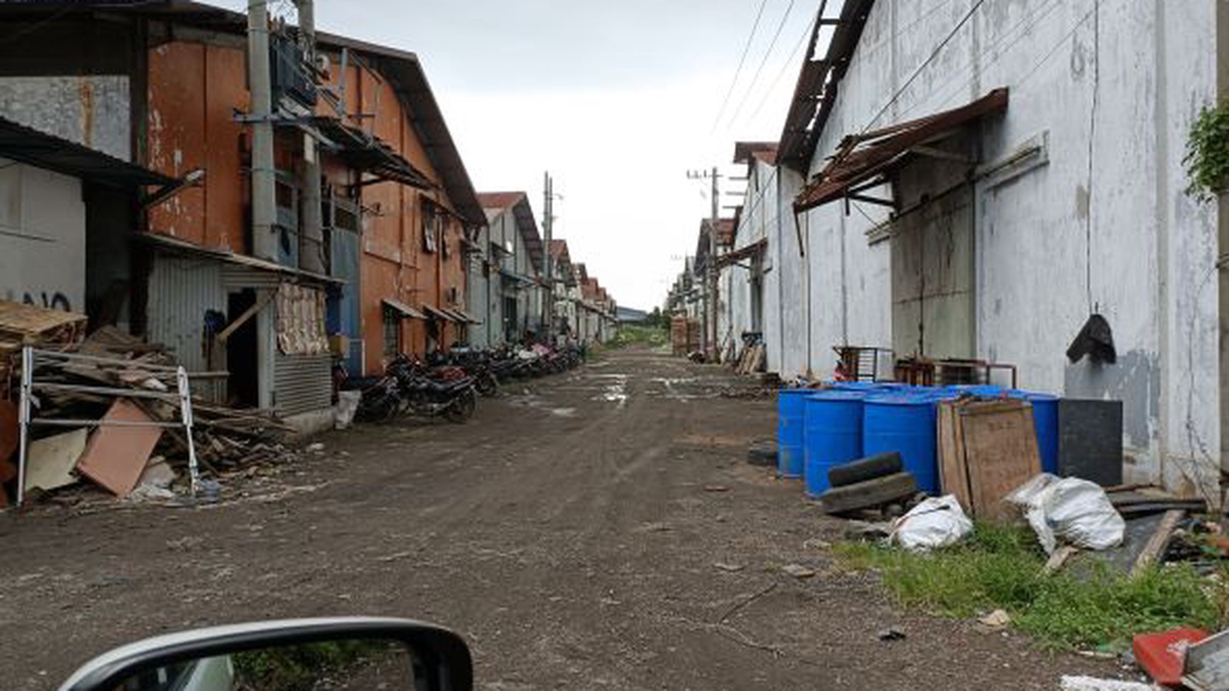 1210. Gudang Surya Inti Permata Blok B-C Tambak Sawah Waru Sidoarjo