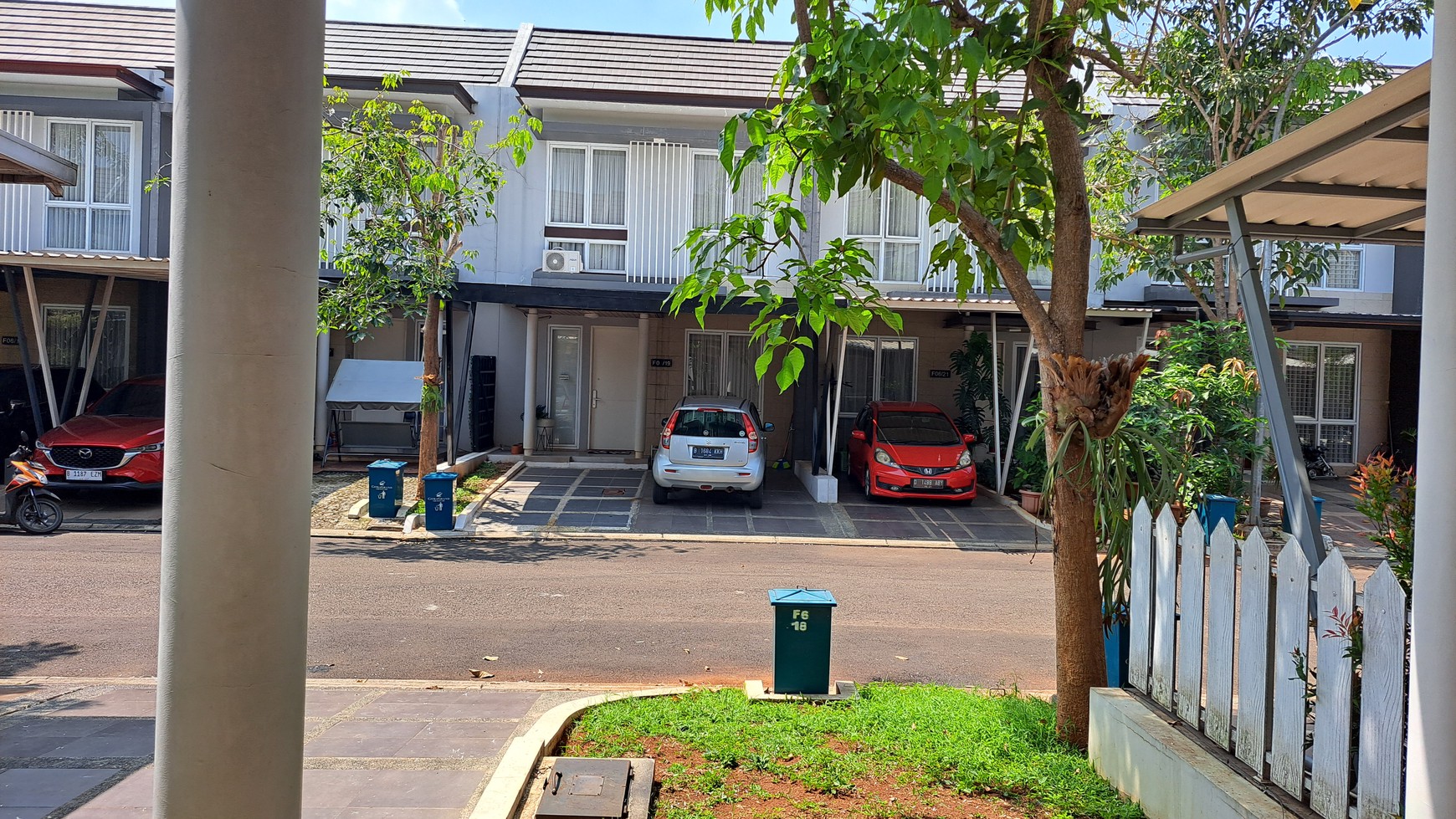 Rumah 2 Lt Terawat di CBD Citra Gran Cibubur