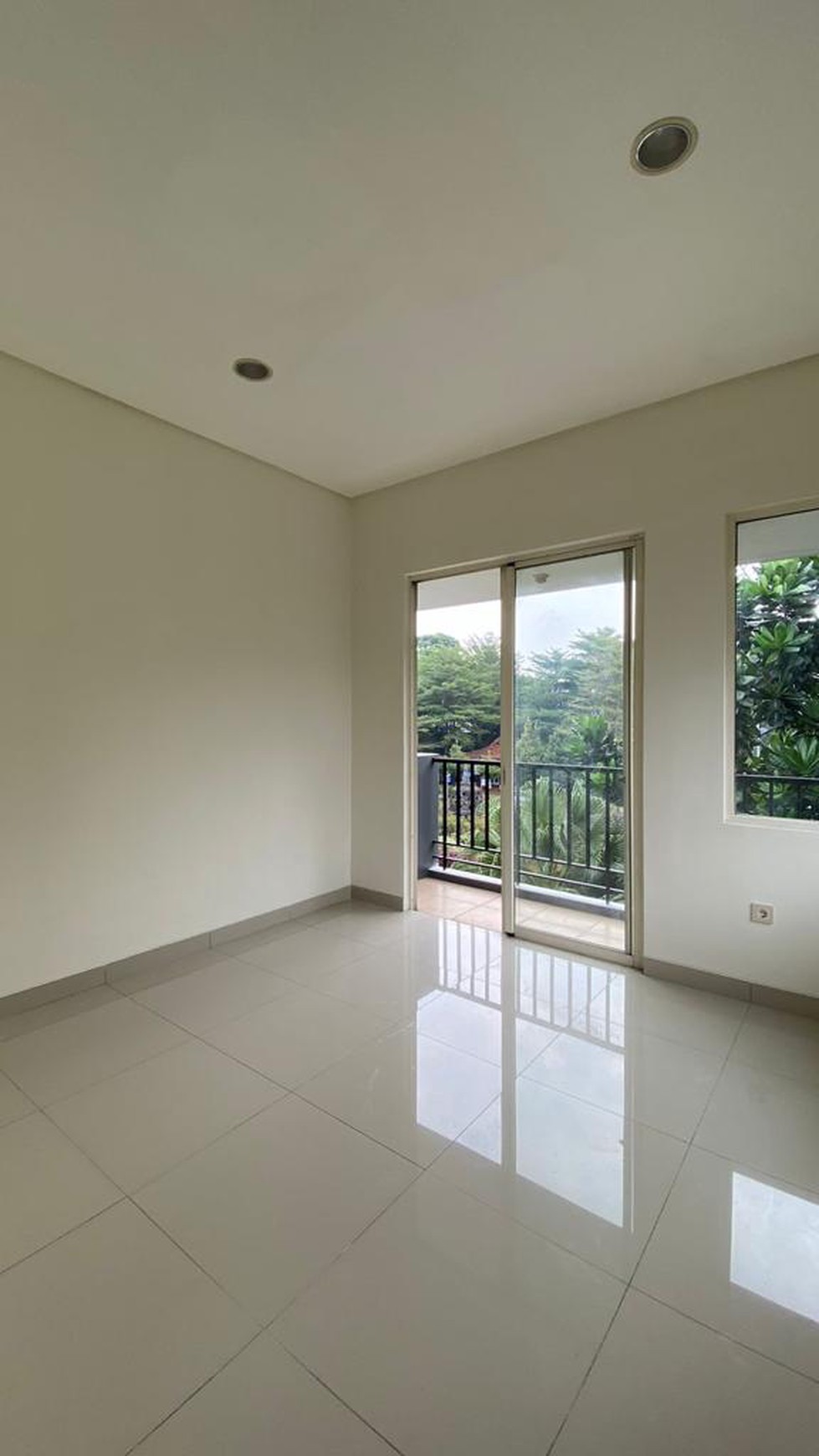 Rumah Huk, Strategis Tengah Kota Residence One Serpong BSD City, Selangkah ke Binus School International