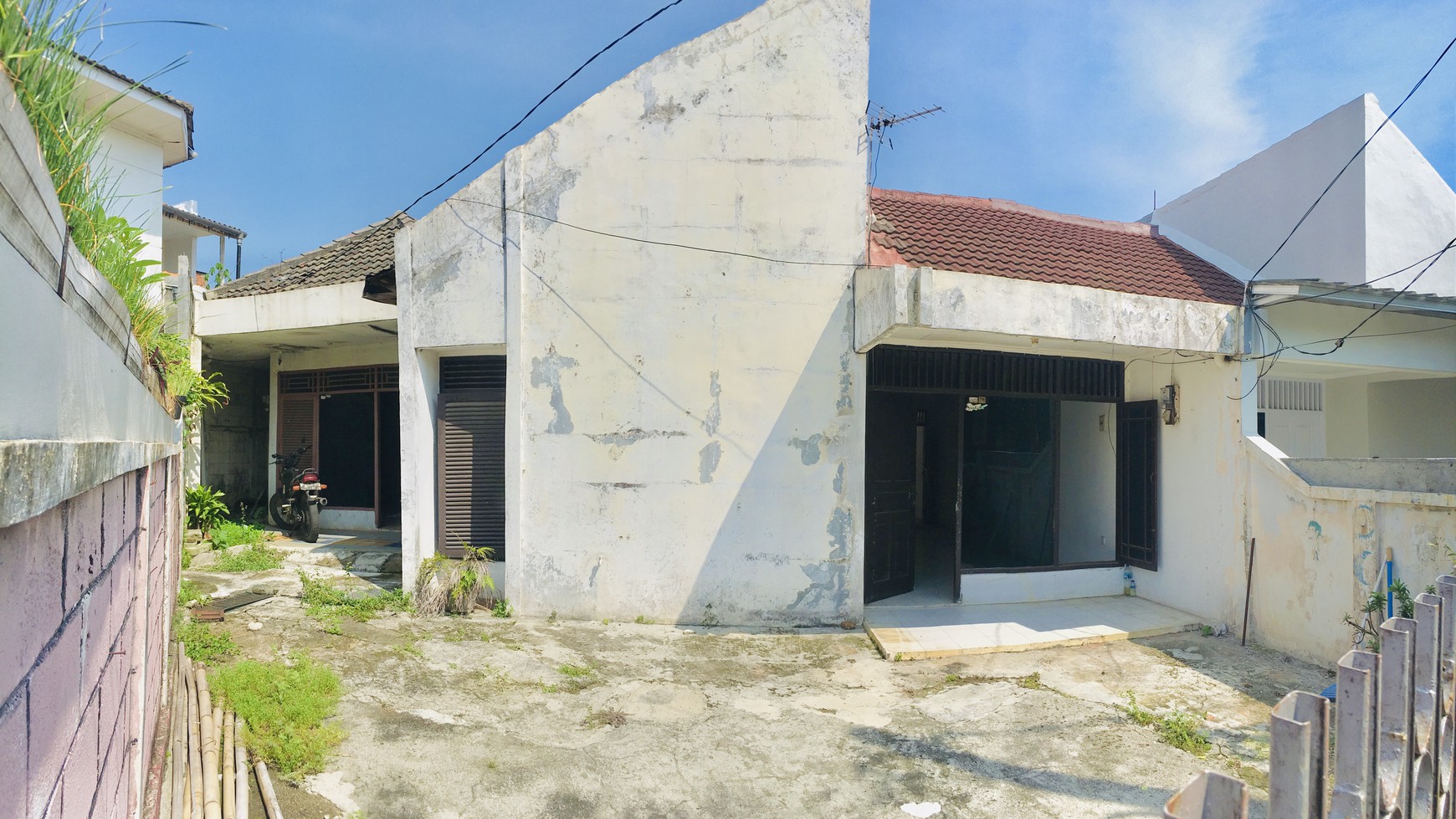 RUMAH DI BUKIT NUSA INDAH, CIPUTAT