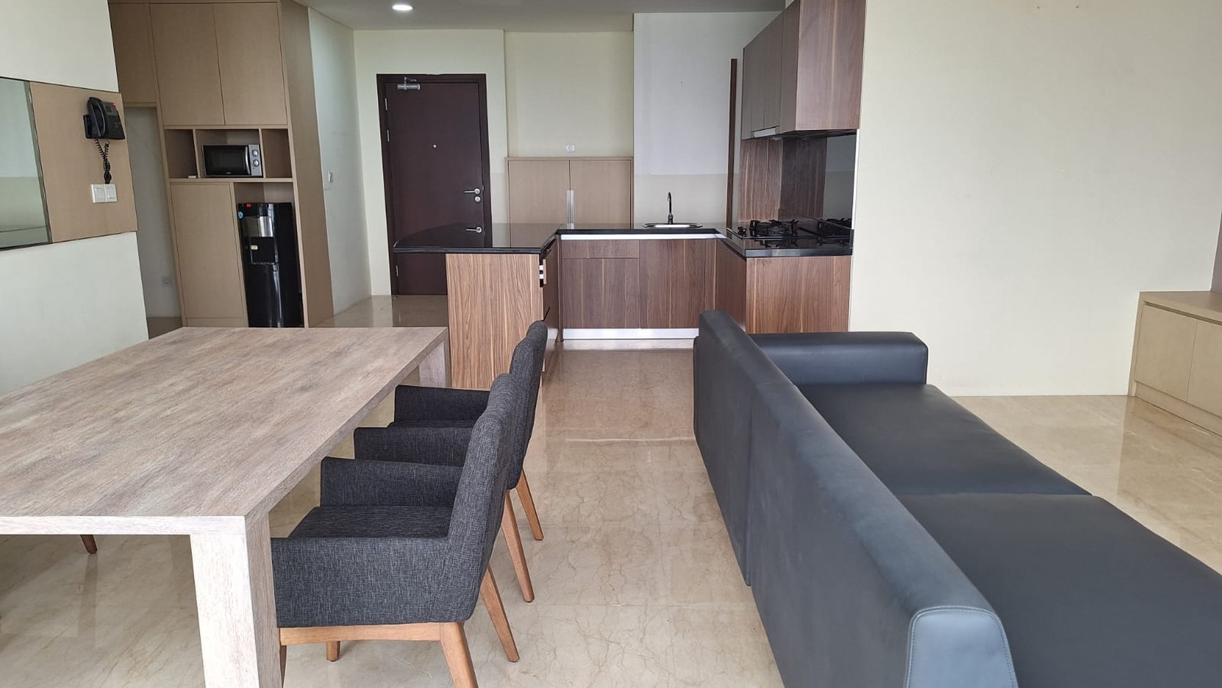 L'avenue PAncoran 3 bedroom, 162m2, fully furnished, ready to occupied