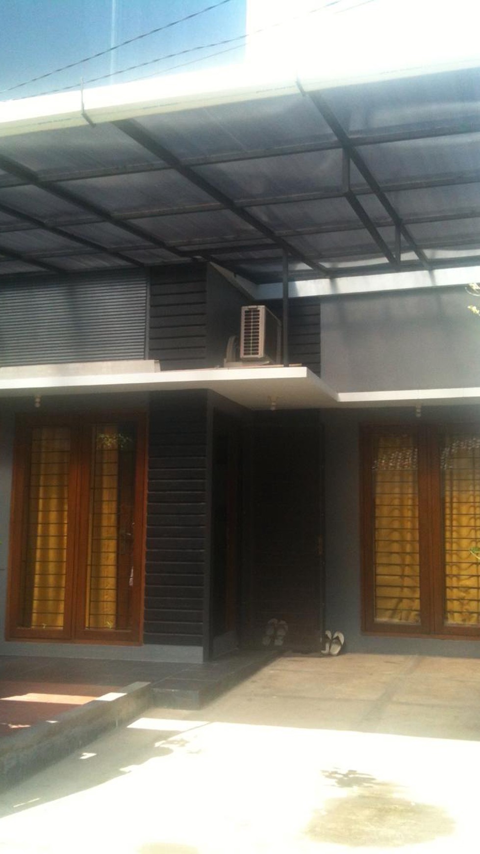 Jual Rumah Siap Huni di daerah yang Tenang.