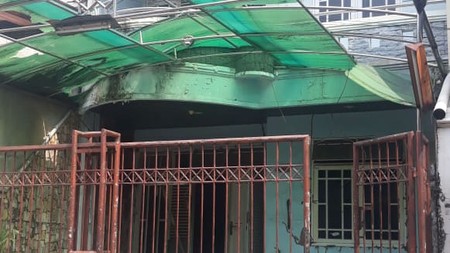 Jual Rumah di komplek perumahan Kelapa Gading Permai.