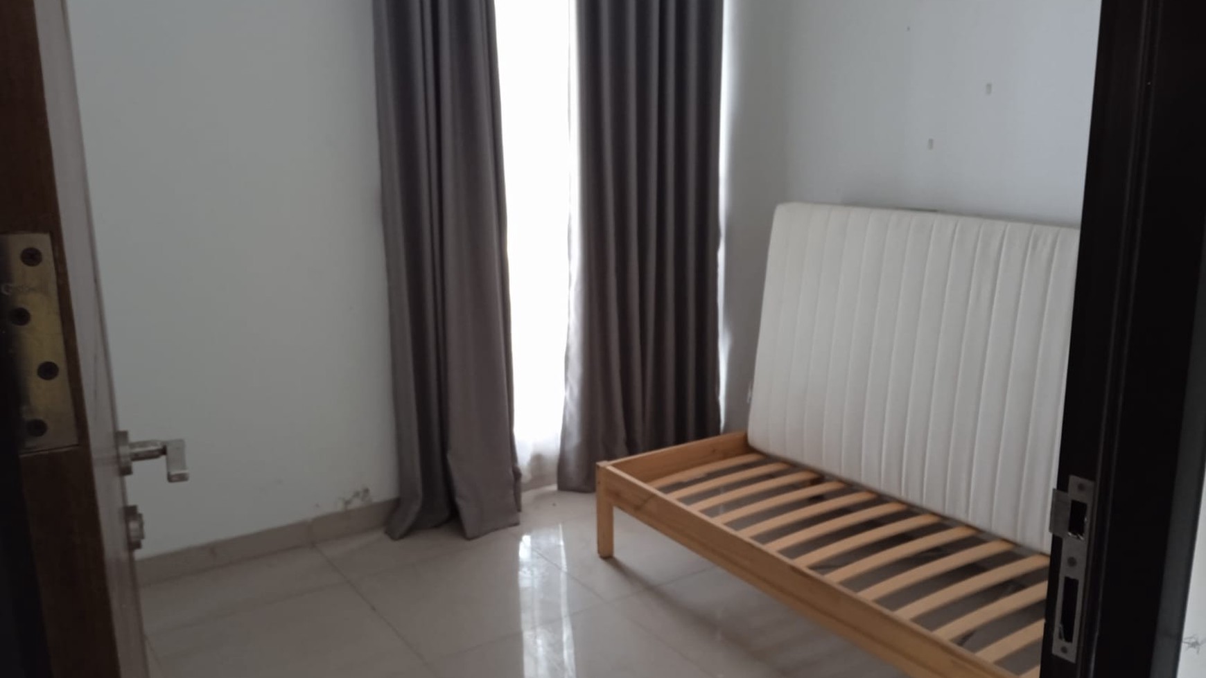 Rumah Cantik Minimalis Siap Huni di Tjendana Town House bandung Tengah