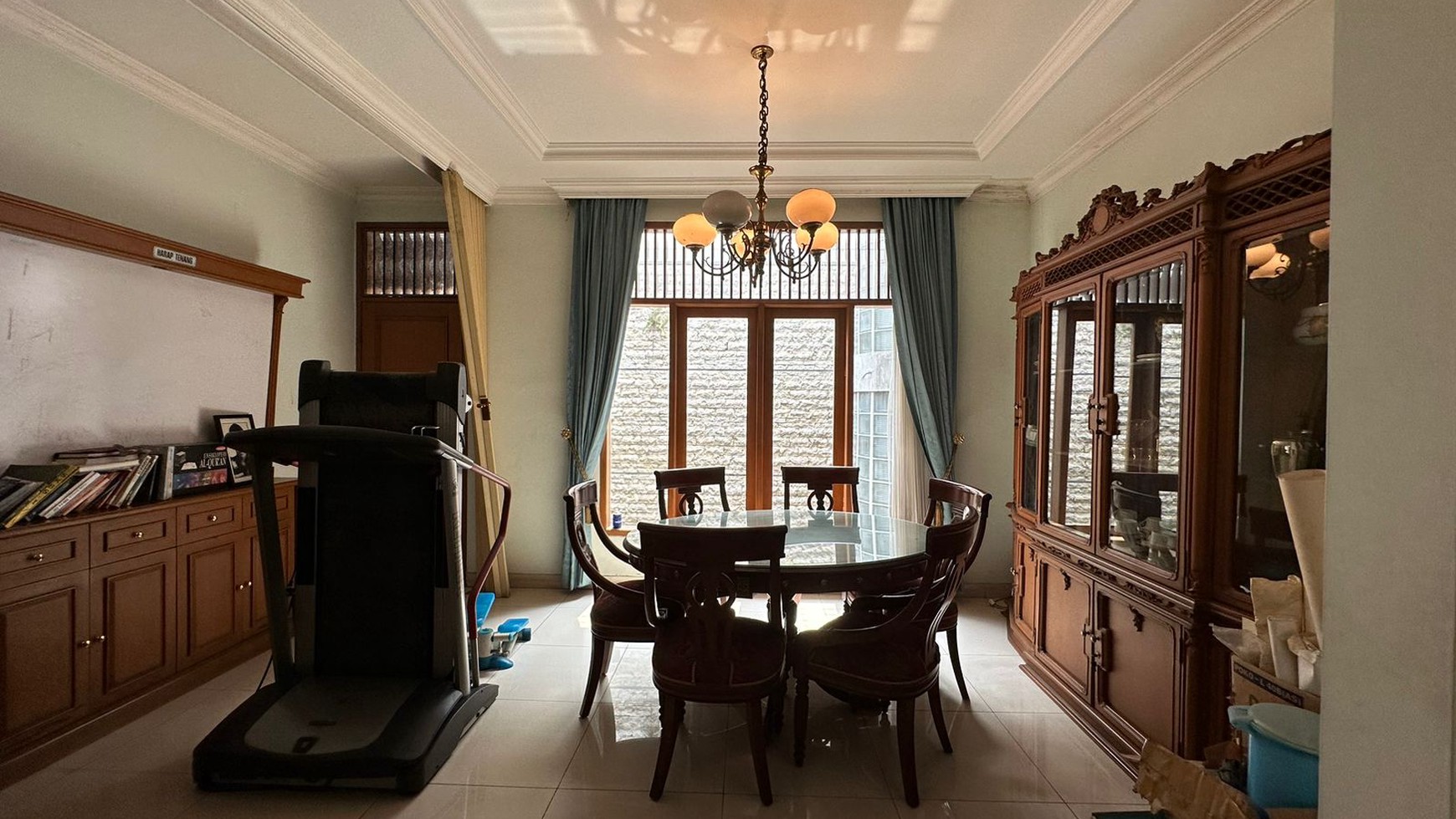 Rumah Lux Semi Furnished di Sayap Pajajaran, Bandung Kota