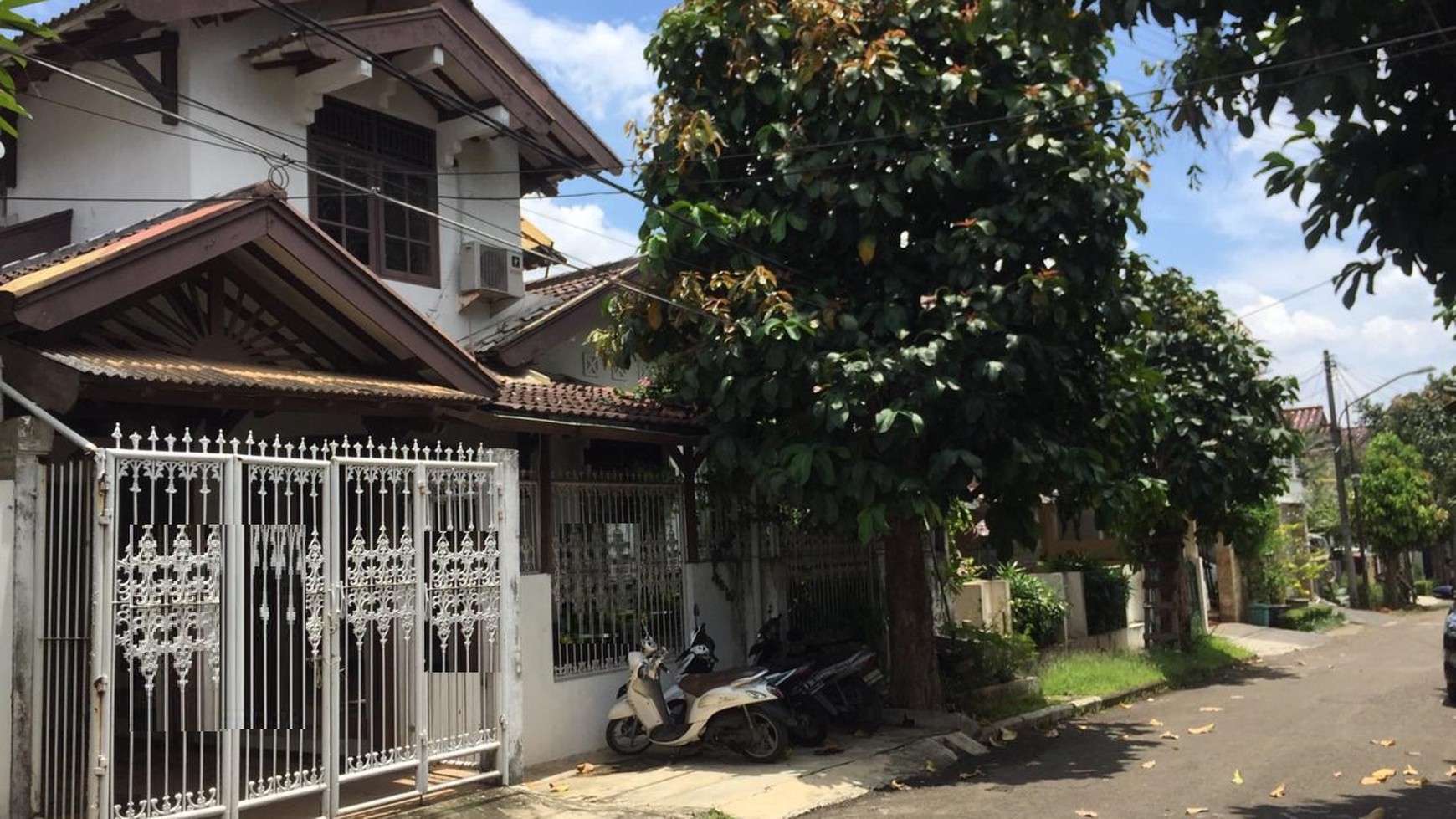 Rumah sektor 5 Bintaro TangSel, jual hanya hitung tanah...