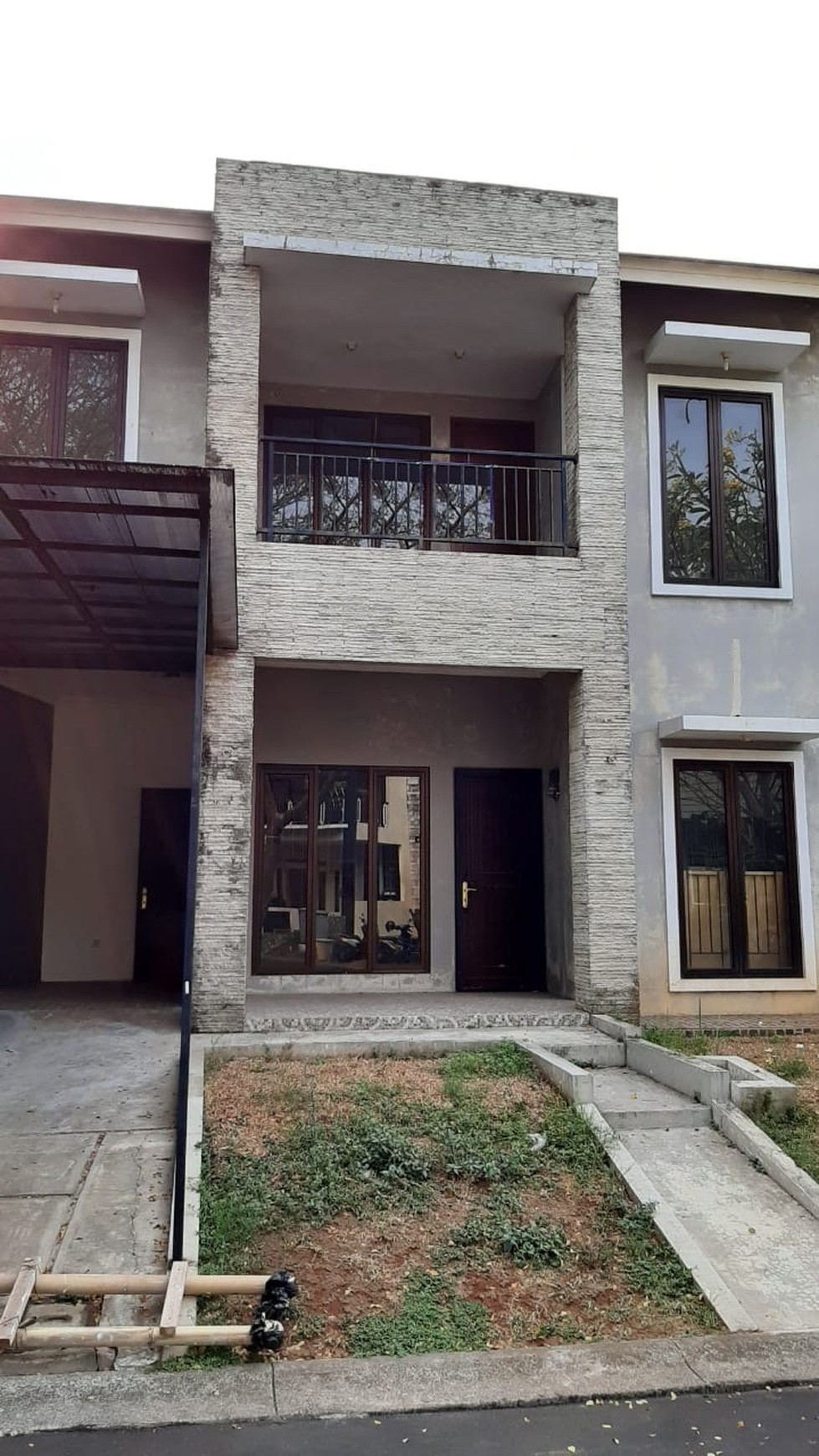 Rumah cluster Emerald Bintaro Jaya Sektor 9.