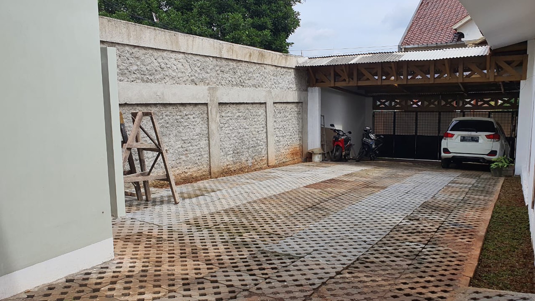 Rumah Minimalis Siap Huni dengan Hunian Nyaman dan Asri @Balekambang, Condet