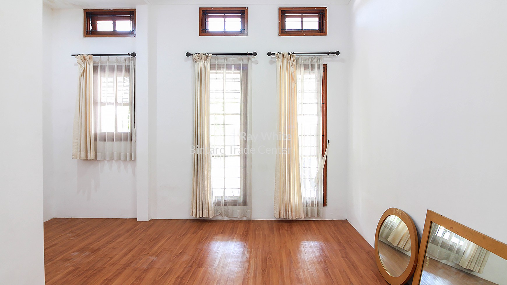 Rumah Siap Huni, Hunian Nyaman & Asri @Menteng Residence, Bintaro