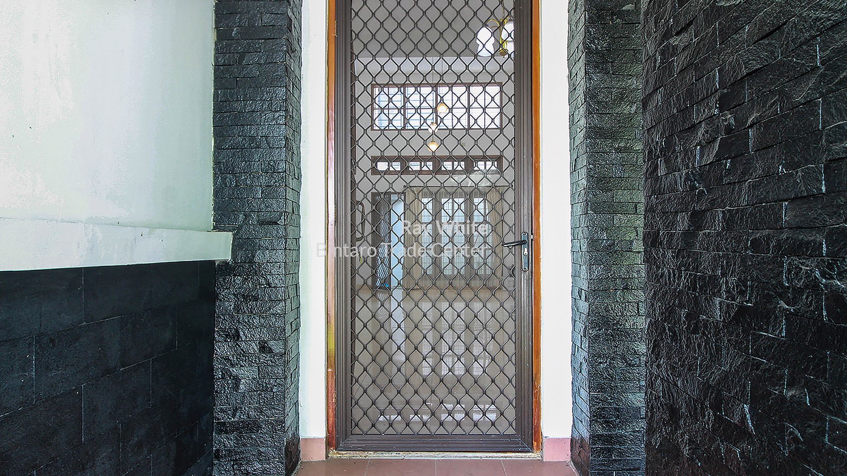 Rumah Siap Huni, Hunian Nyaman & Asri @Menteng Residence, Bintaro