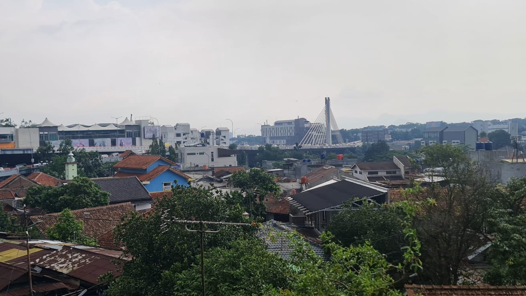 Rumah Di Sayap Dago Lokasi Strategis Di Sisi Jalan Utama