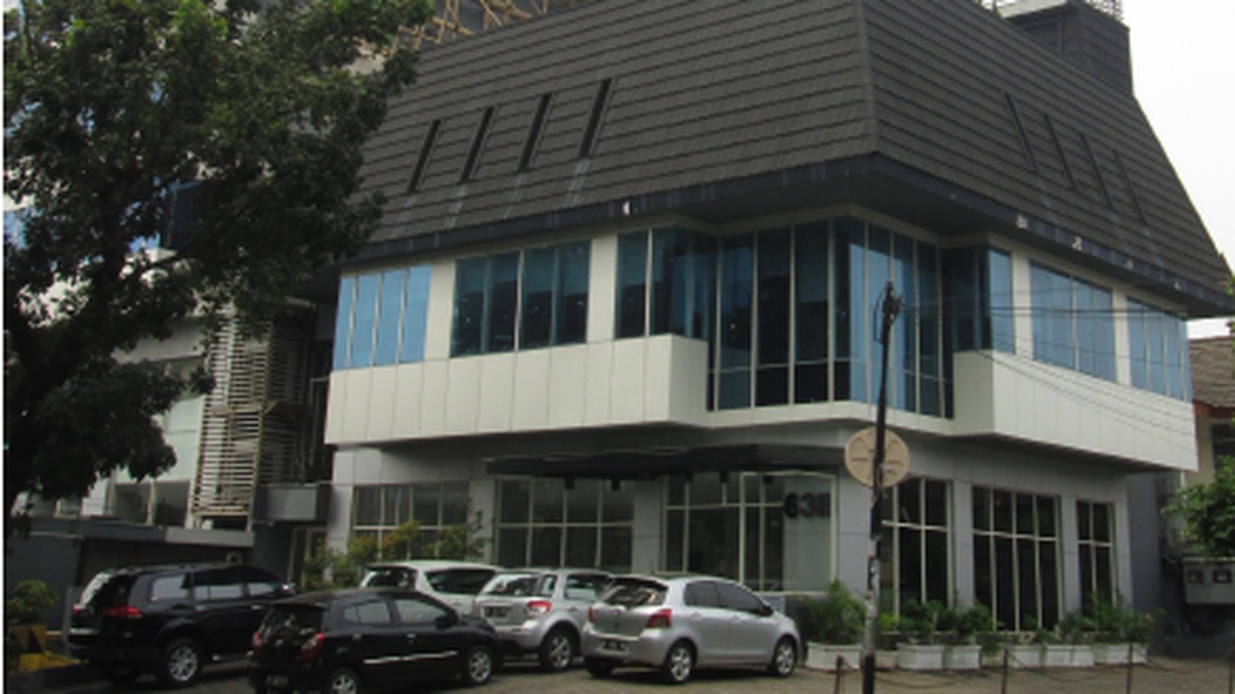 Gedung Kantor 3 Lantai + 2 Basement Di Kebayoran Baru Jakarta Selatan #AL