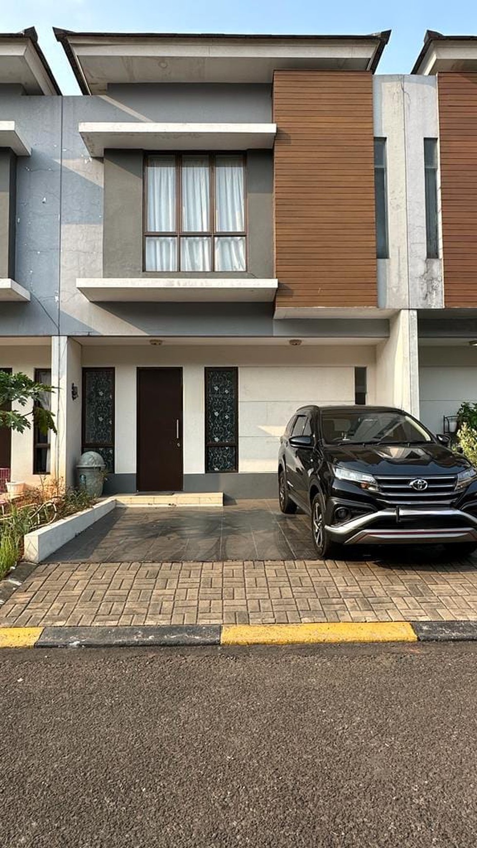 Rumah Bagus Di Cluster Callysta Graha Raya Bintaro Jaya