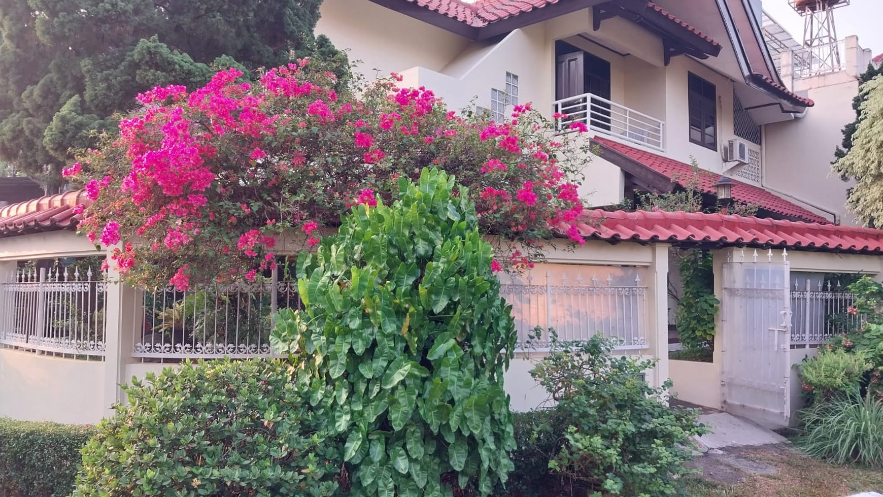 Rumah Bagus Di Pondok Indah Indah Jakarta Selatan