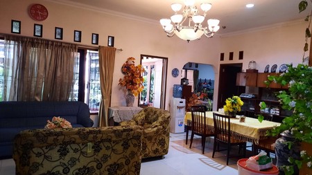 Rumah di Komplek Depkes Kramat Jati Cocok untuk Kos2an,Usaha,dekat dengan RS Polri