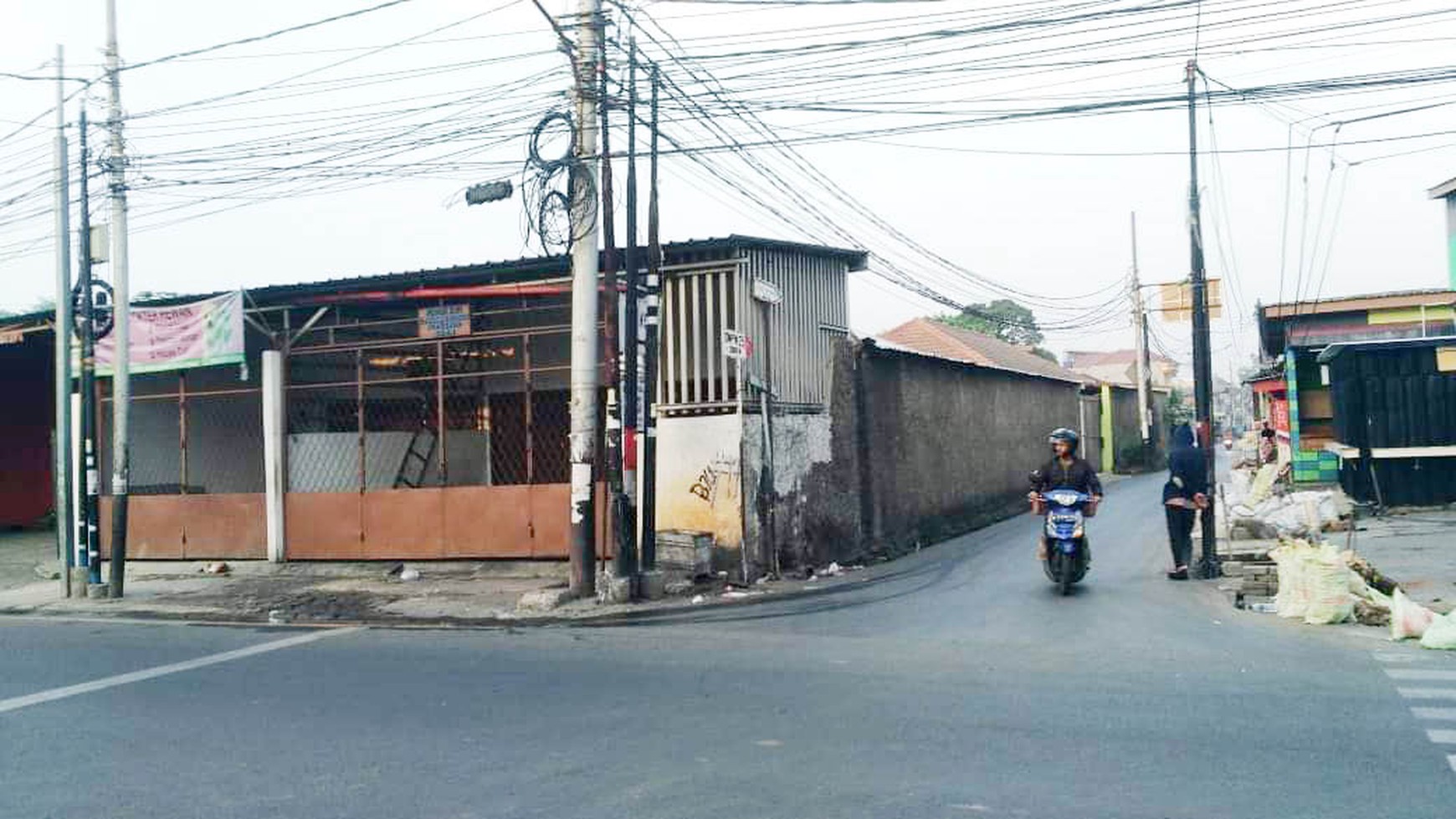 Rumah Pahlawan Revolusi, Pondok Bambu Luas 46x11m2