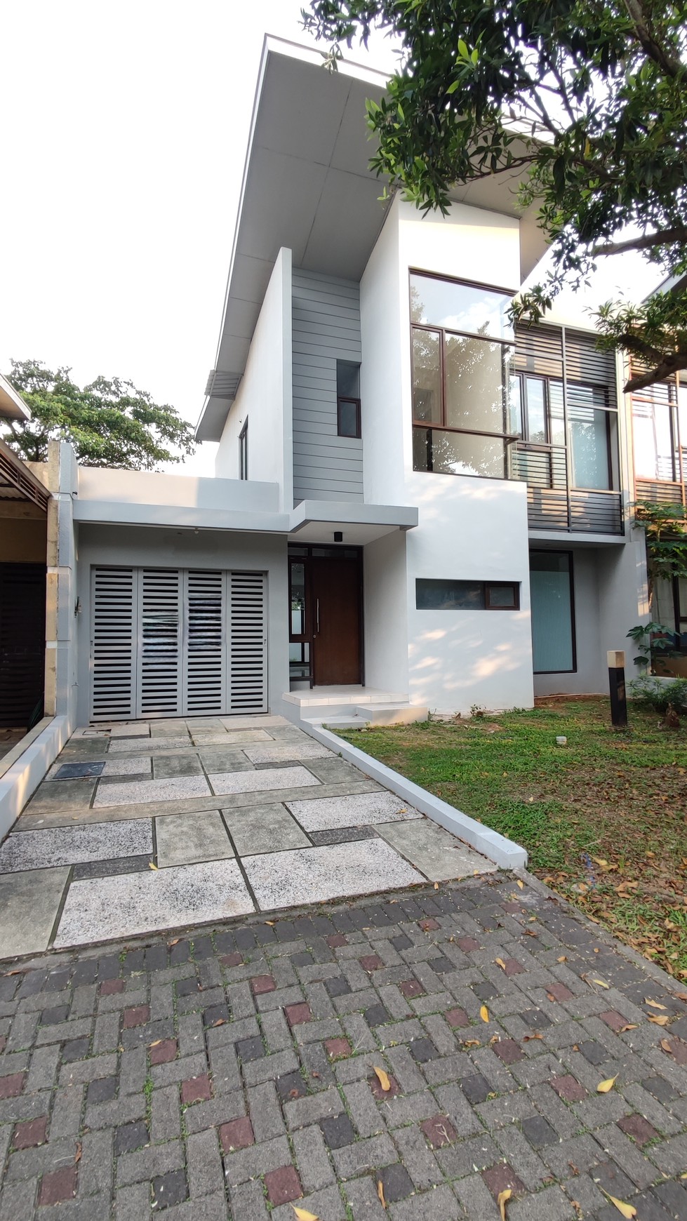 Rumah Disewakan di Avani Divena Deshna, BSD