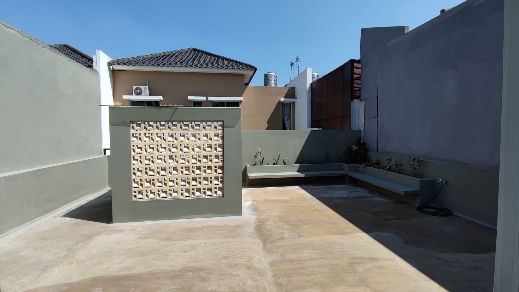 Rumah 2 lantai Disewakan di Residence One Serpong