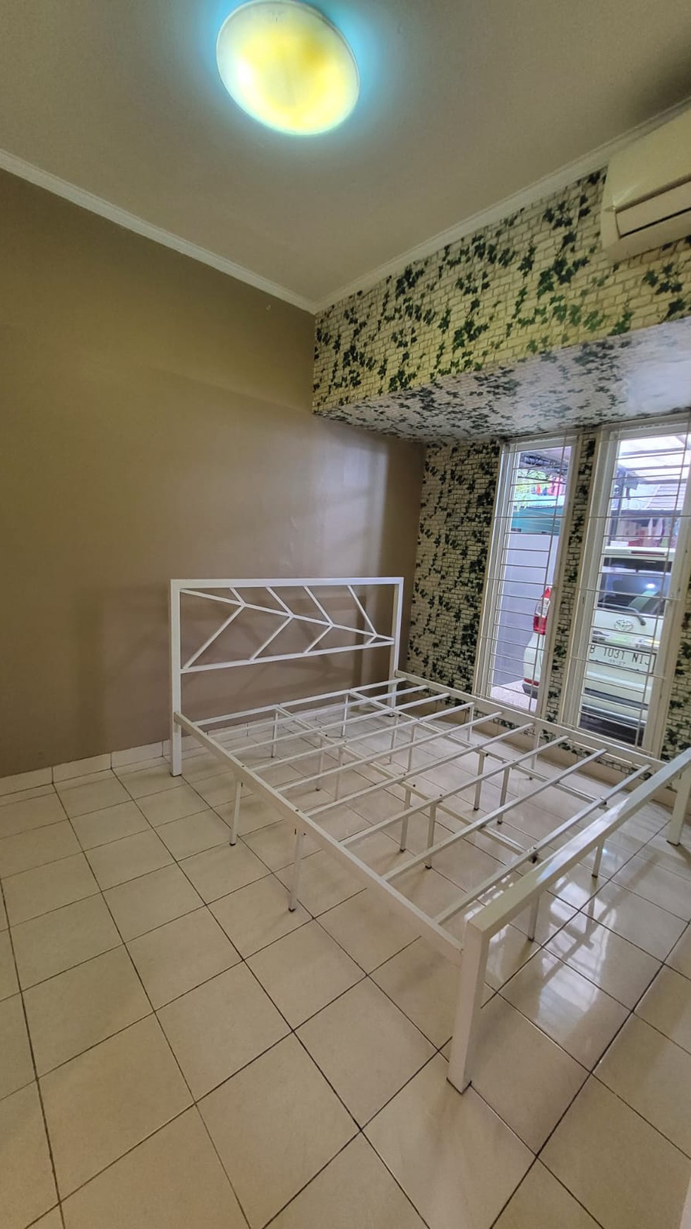 Rumah Minimalis di Serpong Park, Dalam Cluster